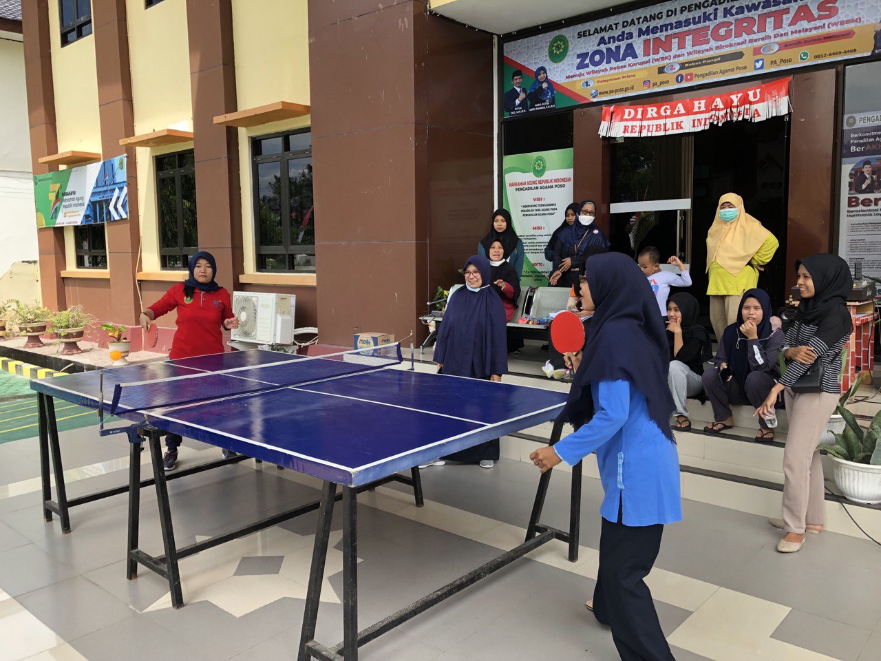 lomba hut ri 77