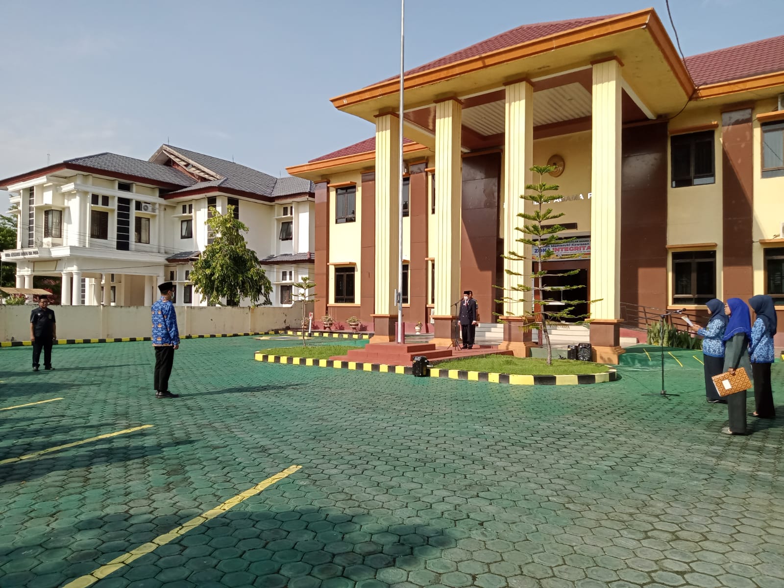 upacara hari pahlawan