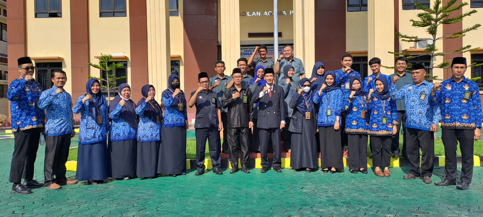 upacara hari pahlawan